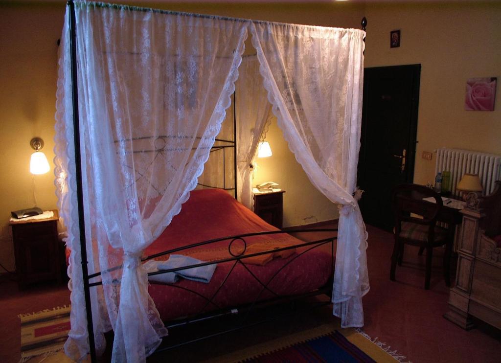 Villa Arianna B&B Lari Δωμάτιο φωτογραφία